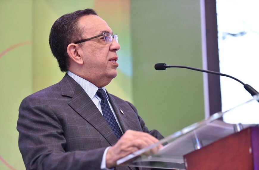 El gobernador del Banco Central dice crecimiento económico será el más altos de la región en 2024