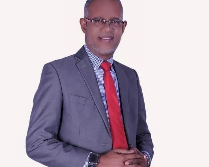 Advertencia en el Aula ante la prepotencia de algunos funcionarios