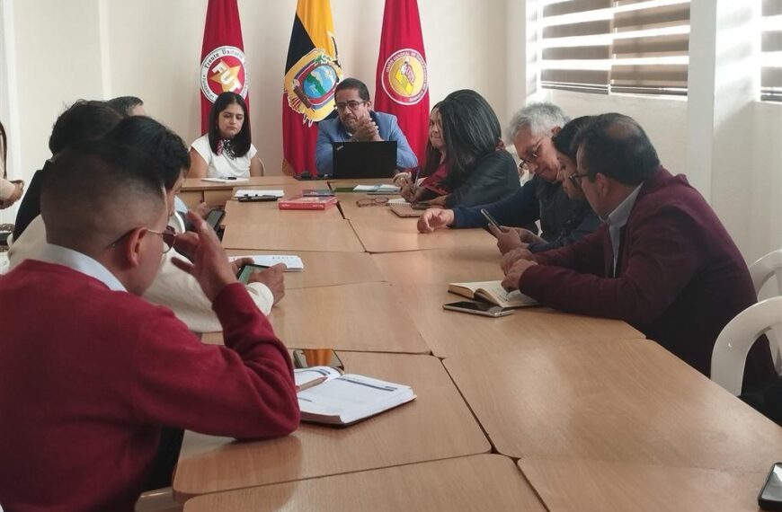 Sindicatos de Ecuador denuncian ante OIT violaciones de derechos