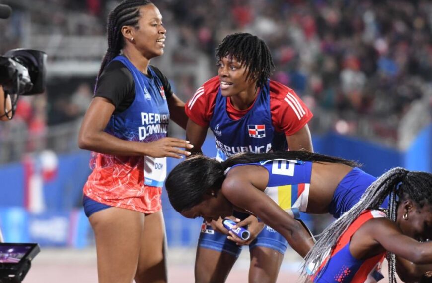 Relevo dominicano mixto clasifica a París al llegar segundo en Mundial Bahamas