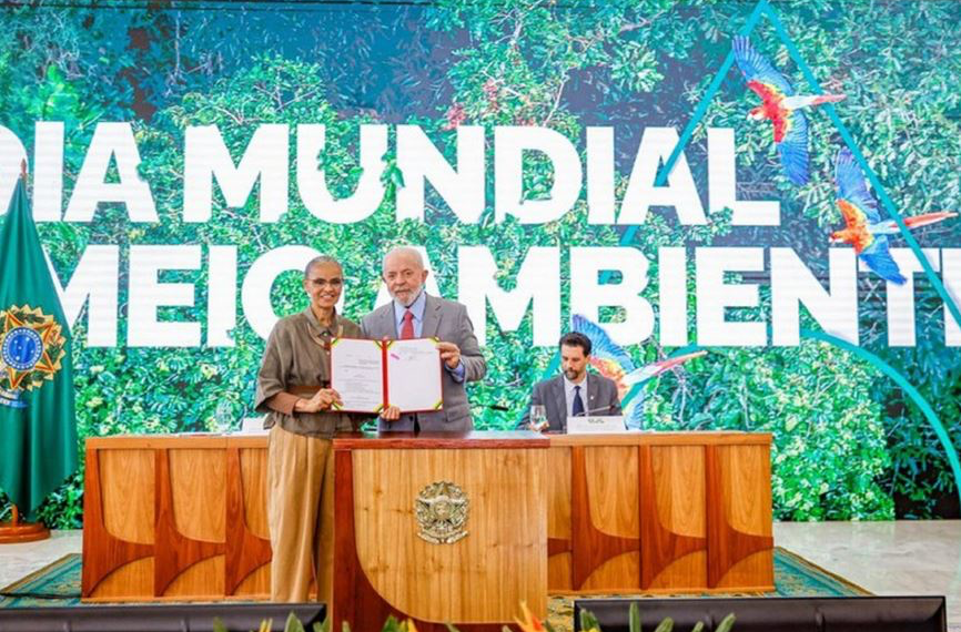 Lula critica en Brasil a quienes quieren acabar con los bosques