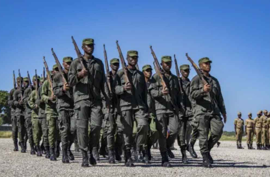 Haití pone a su Ejército en pie de guerra