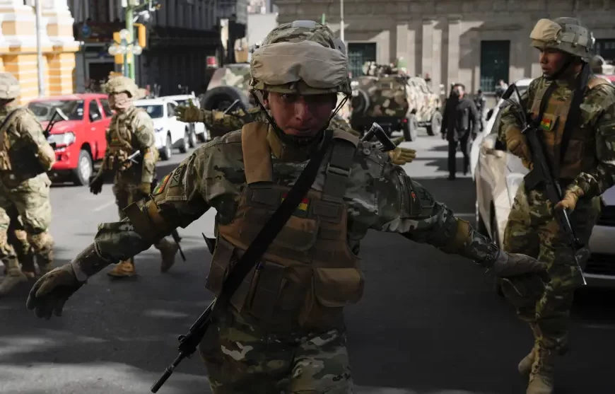 Jefe del Ejército de Bolivia declara golpe de Estado