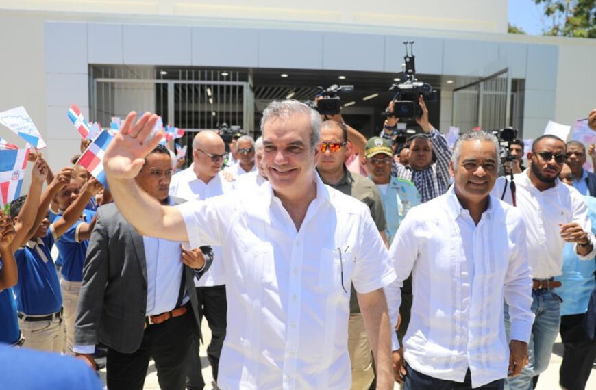 Luis Abinader saldrá este martes para Nueva York y Washington donde participará en varias actividades