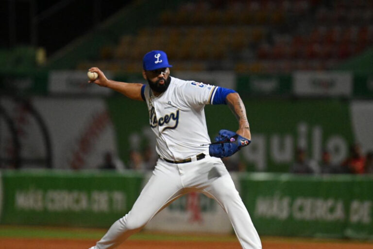 Los Tigres del Licey logran una blanqueada sobre los Leones del Escogido en el Quisqueya