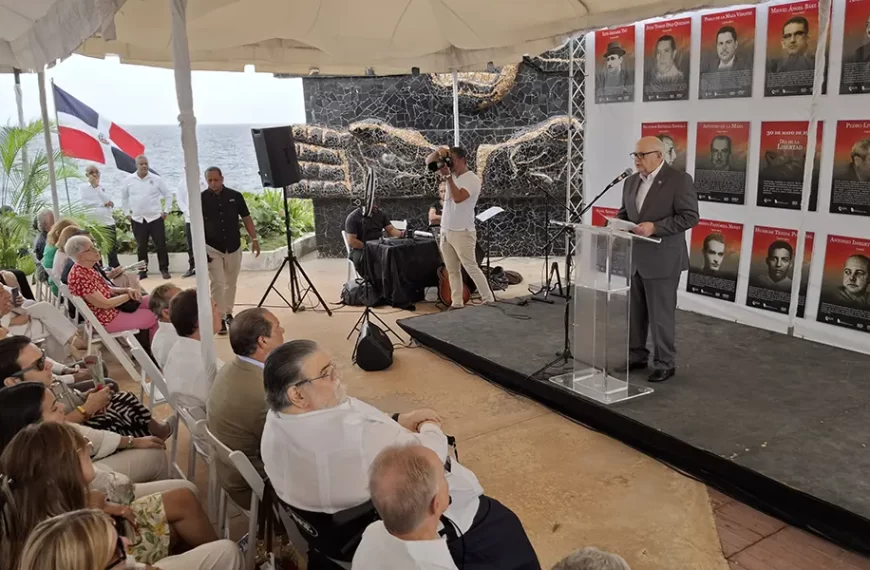 Héroes del 30 de Mayo:&hellip;