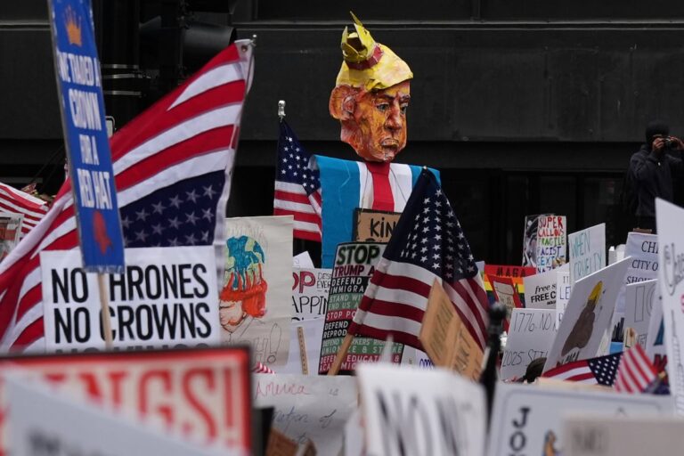 La América dividida: mayoría rechaza políticas migratorias de Trump