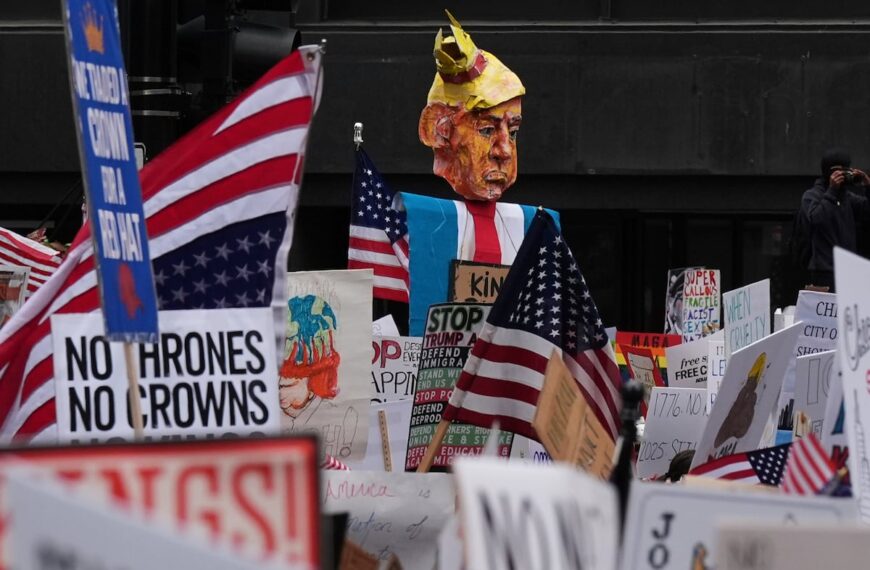 La América dividida: mayoría rechaza&hellip;