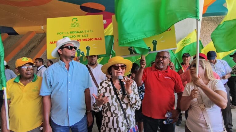 OTRA ARBITRARIEDAD DE WASHINGTON: EL FRENTE AMPLIO DENUNCIA LA NUEVA AGRESIÓN DE EE.UU. CONTRA CUBA