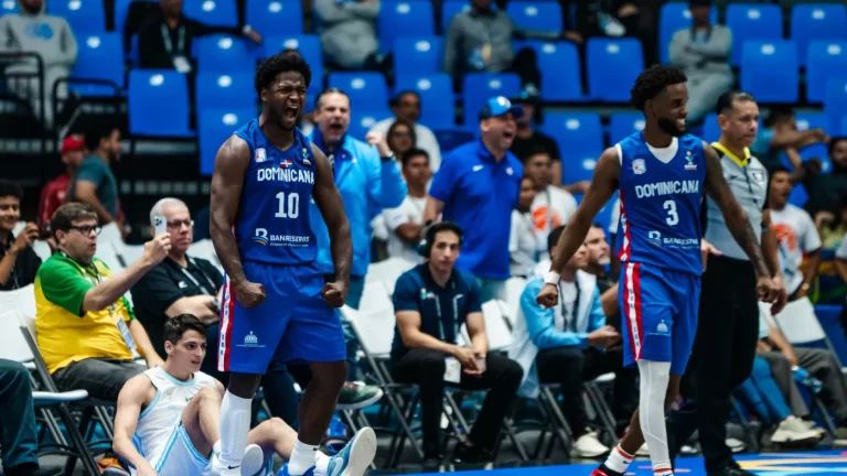 República Dominicana vence a Argentina en el último segundo y asegura su pase a los cuartos de final