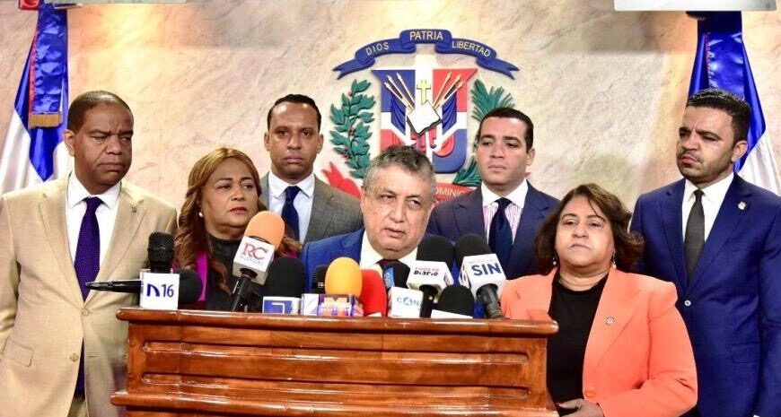 PLD denuncia a Radhamés Jiménez&hellip;