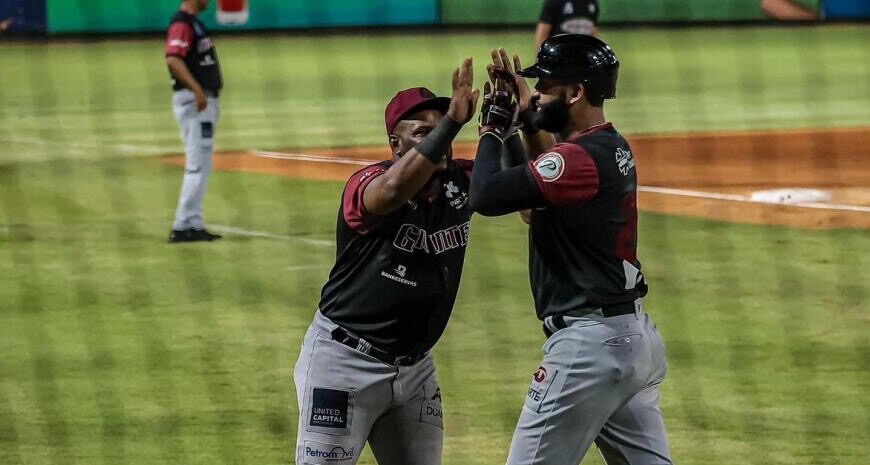 Hasta el Amanecer: Bonifacio Corona&hellip;