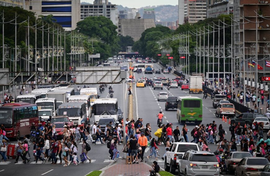 El Cielo Vedado: Venezuela Bajo&hellip;