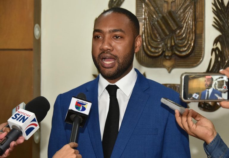 La Fuerza del Pueblo Enfrenta a la JCE: La Marcha fue Social, no Política 