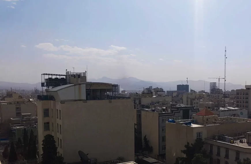 Estados Unidos e Israel Atacan a Irán