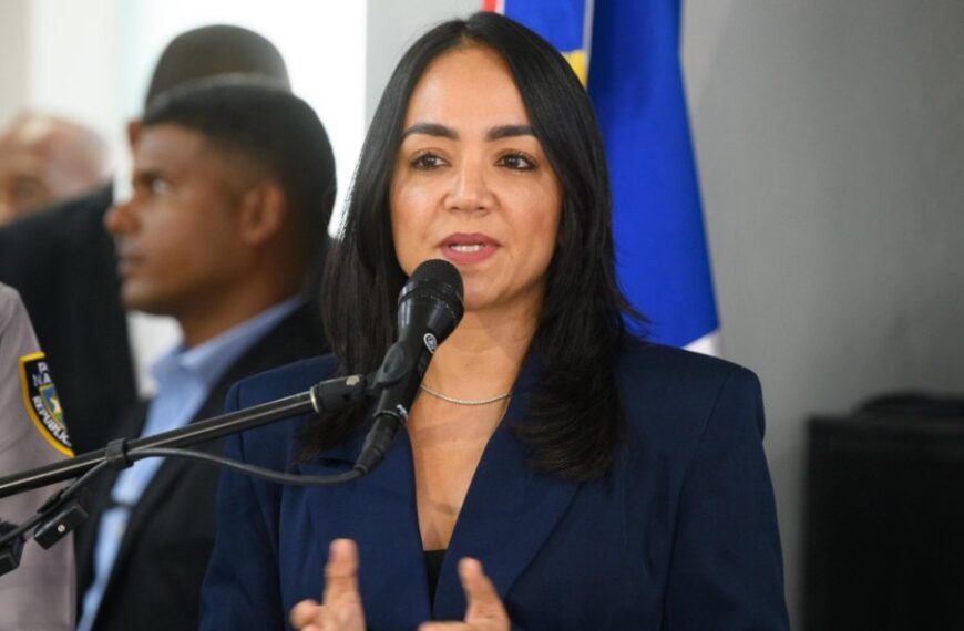 Vocación de uniforme, tentación de la ilegalidad: Faride Raful destapa nuevos detalles del caso policial en San Cristóbal