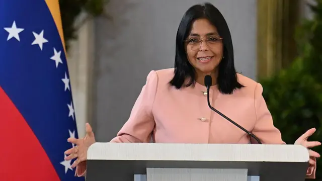 Un giro en la tormenta: Estados Unidos retira a Delcy Rodríguez de su lista de sancionados