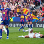 Fútbol de otro planeta: el Barça humilla al Madrid y firma una noche para la eternidad en el Camp Nou