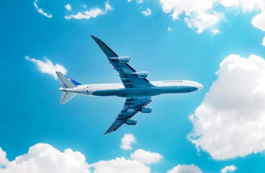 El precio del fuego: la guerra en Oriente Medio incinera los márgenes de las aerolíneas y reconfigura el mapa aéreo global