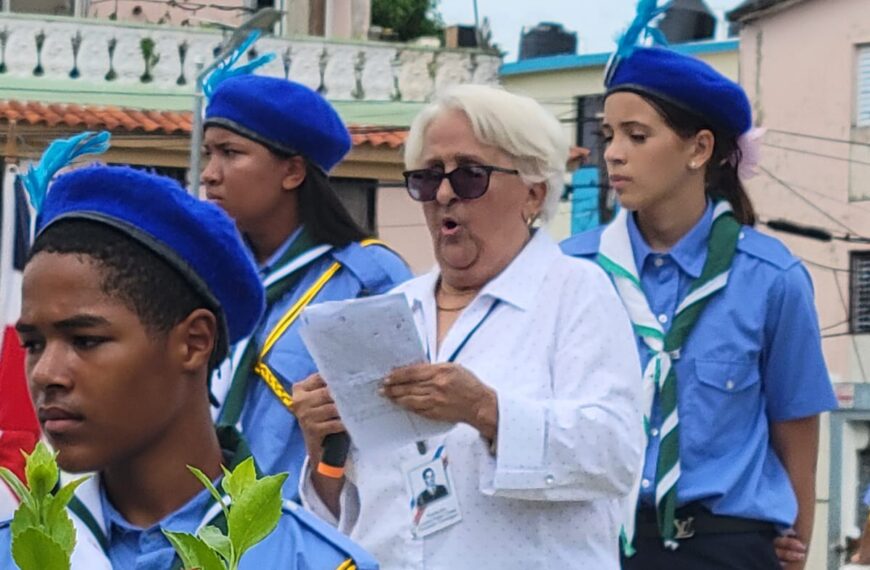¡Gloria Eterna al Coronel Fernández Domínguez, Forjador de la Dignidad Perdida!