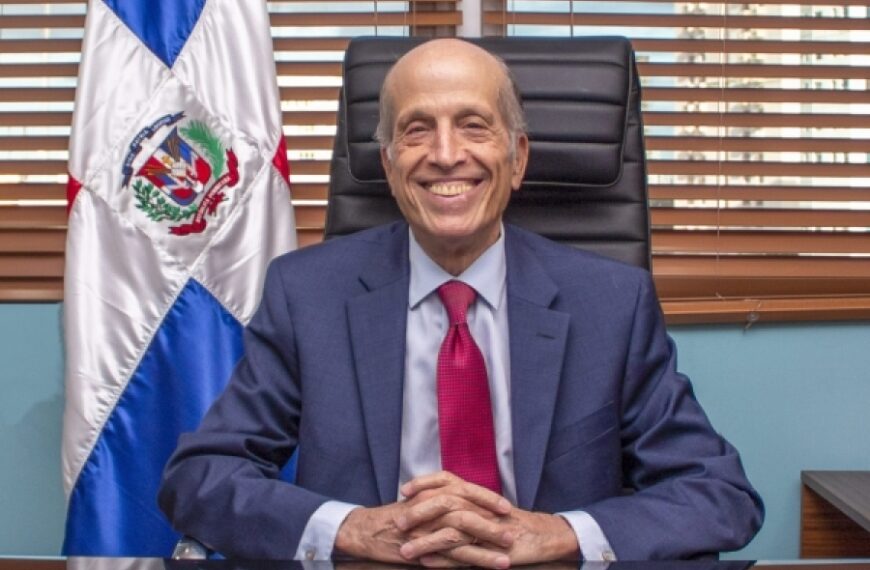 “No es opcional, es obligatoria”: Max Puig urge a RD a acelerar transición energética ante crisis climática y tensiones globales