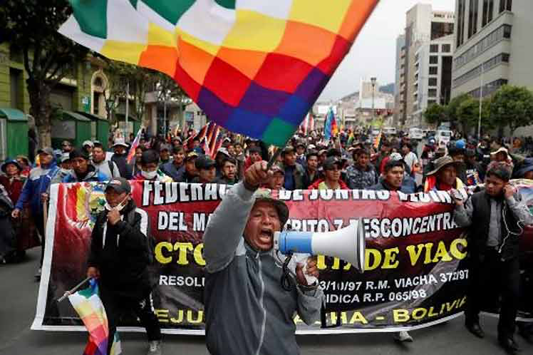 Bolivia se desgarra: la COB declara paro indefinido y las calles arden en demanda de justicia social