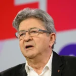 Mélenchon lanza su cuarta candidatura al Elíseo y coloca a la ultraderecha como su principal adversario