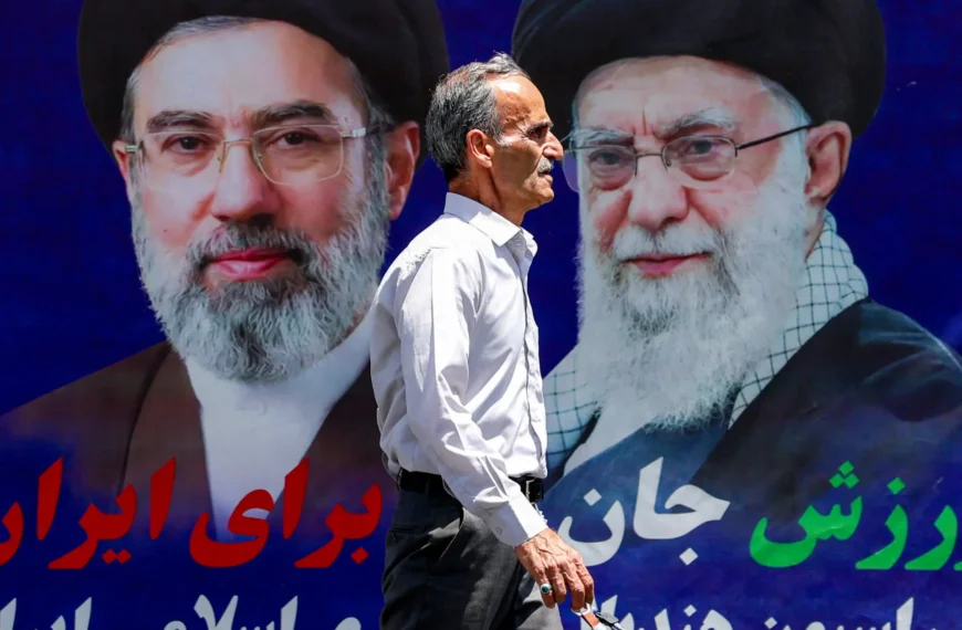 Trump tiende la mano a Irán mientras la otra empuña el martillo: “Acuerdo o bombardeos más intensos”