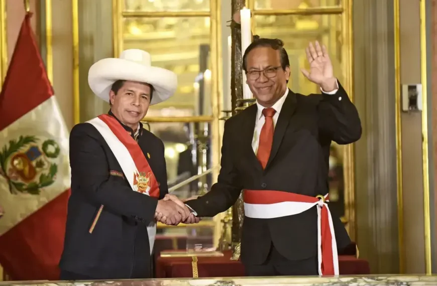 Sánchez arrebata el pase a segunda vuelta y Fujimori se perfila como la rival a vencer