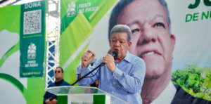 Leonel Fernández denuncia chantaje del Gobierno contra ciudadanos en Samaná