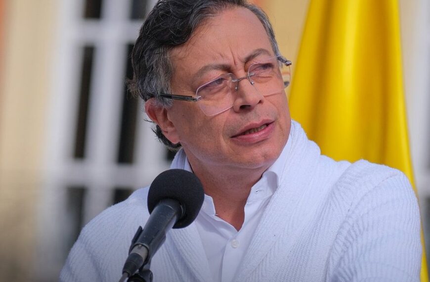 Gustavo Petro denuncia fraude en el preconteo electoral colombiano