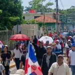 Protesta en Barahona exige freno al daño ambiental y obras pendientes