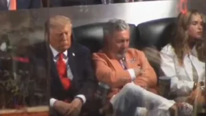 Trump, entre abucheos y una siesta histórica en el Madison Square Garden