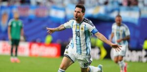 ¡Messi desafía al tiempo y destrona a Pelé en una noche para la eternidad!