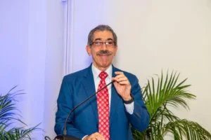 Jorge Asjana asume el liderazgo de la UASD tras una contundente victoria electoral
