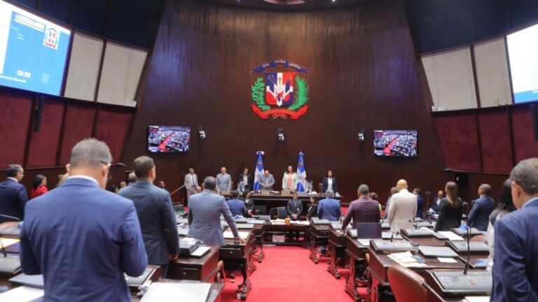 Congreso dominado por el PRM aprobó nueve leyes de Luis Abinader en tiempo récord