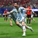 Argentina sobrevive otra vez y elimina a Suiza en la prórroga para avanzar a semifinales del Mundial