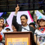 Cepeda llama a la desobediencia civil y lanza graves acusaciones contra De la Espriella