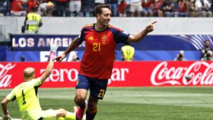 España recupera su grandeza y avanza a octavos con un Unai Simón para la historia