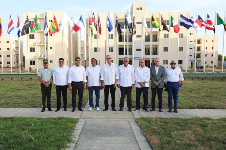 Abinader inaugura la Villa Centroamericana que alojará a más de 6,200 atletas durante los Juegos