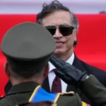 Petro despide su gobierno mientras Abelardo de la Espriella prepara su llegada al poder