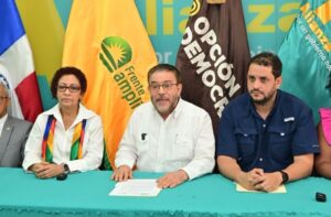 Frente Amplio, Alianza País y Opción Democrática exigen sanción por muerte de Darlin Mercado y reforma policial