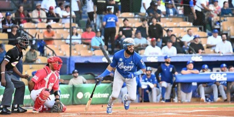 el-licey-destrozo-la-estrategia-de-pujols-resistio-y-sigue-de-lider-focus-0-0-896-504